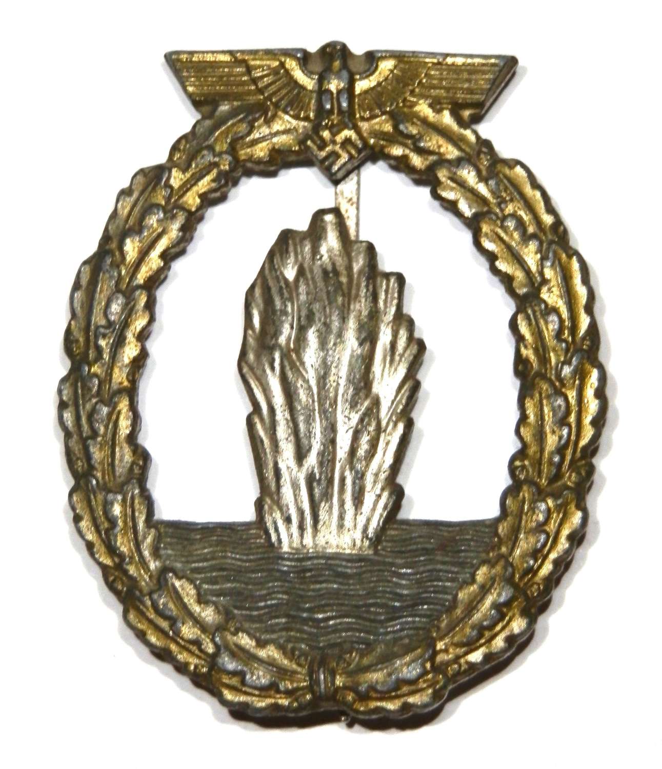 WH (Kriegsmarine) Minesweeper Badge.