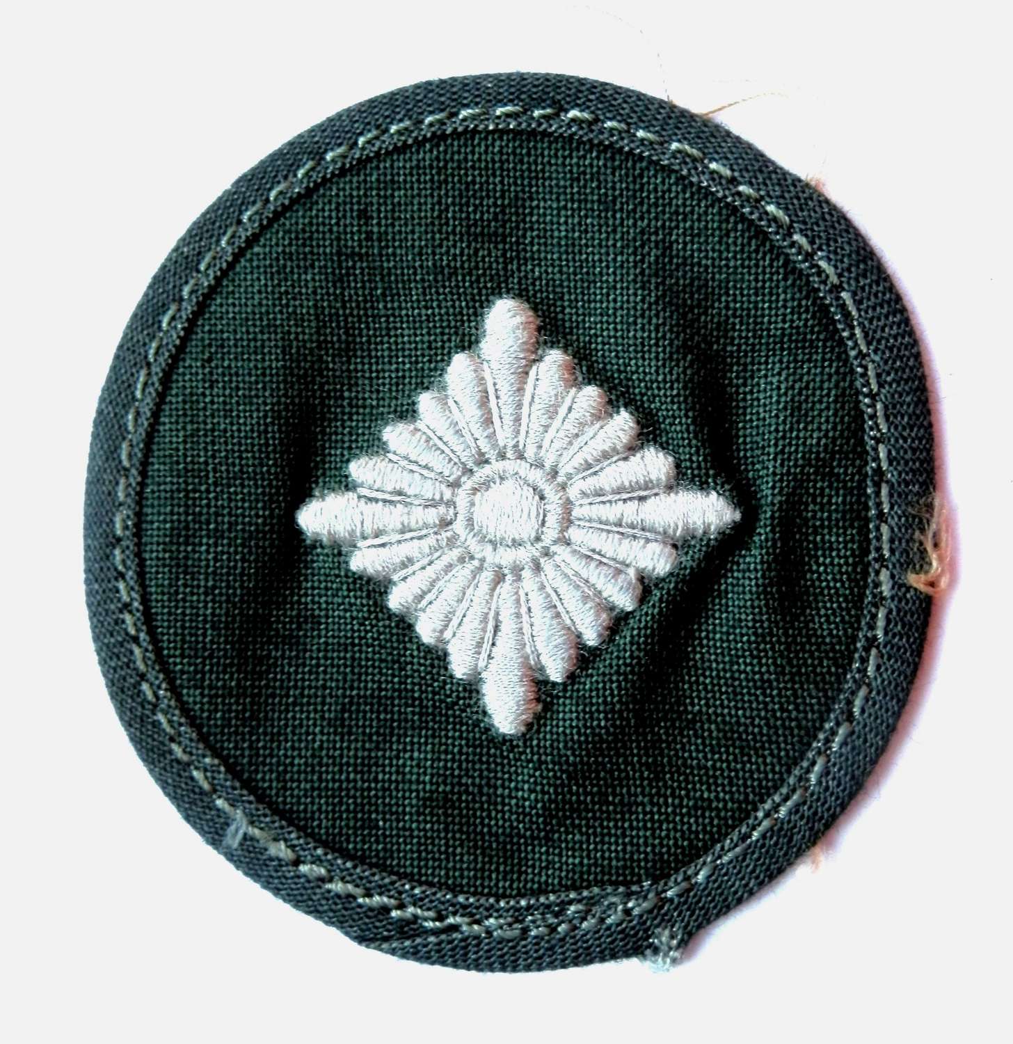 Wehrmacht Army cloth rank diamond (Oberschutze)