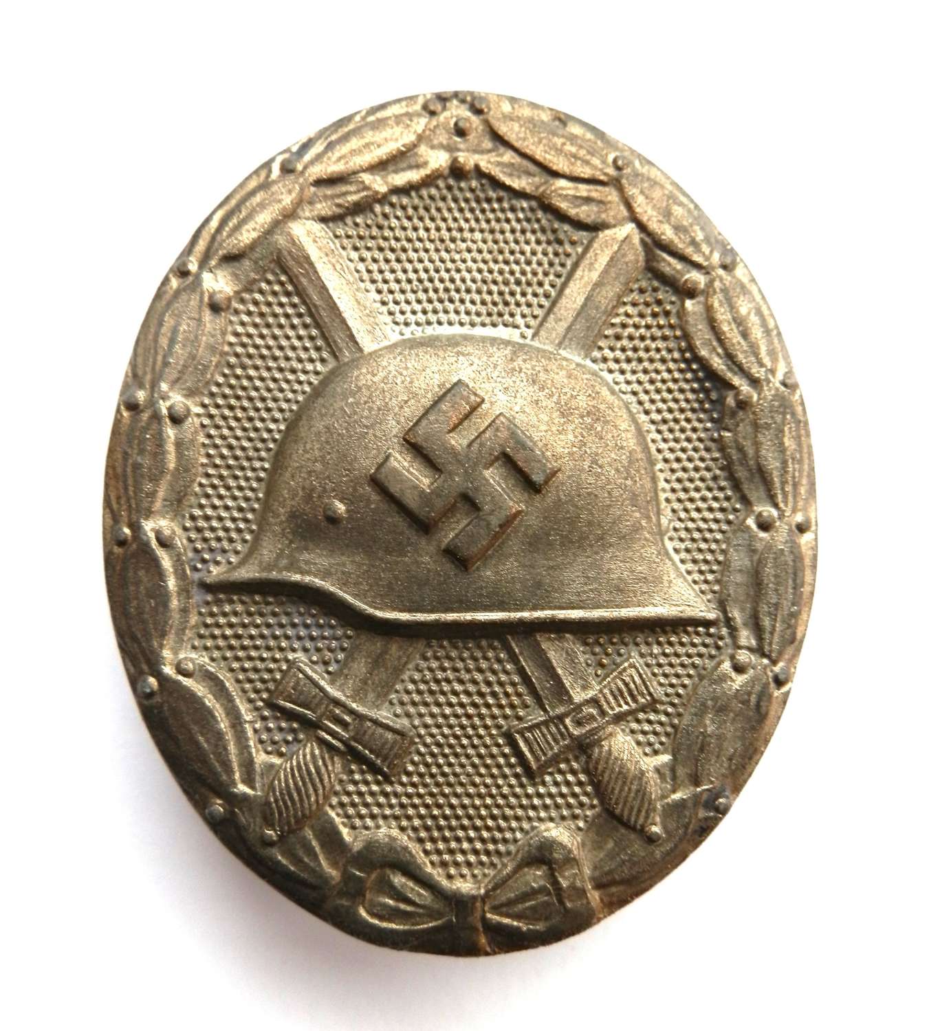 Silver Wound Badge. Makers mark L/14.