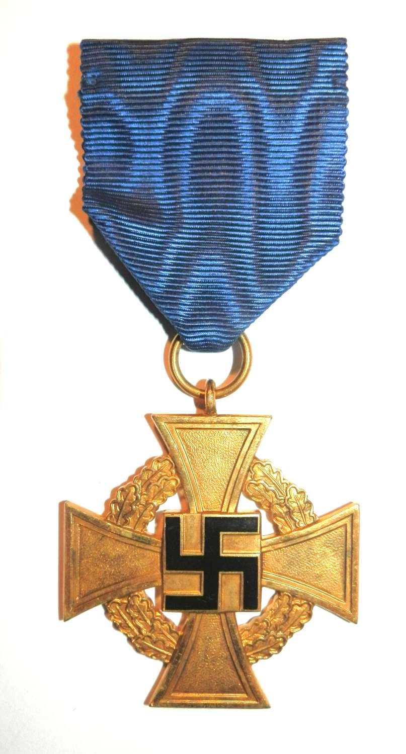 Gold 40 Years Faithful Service Medal.