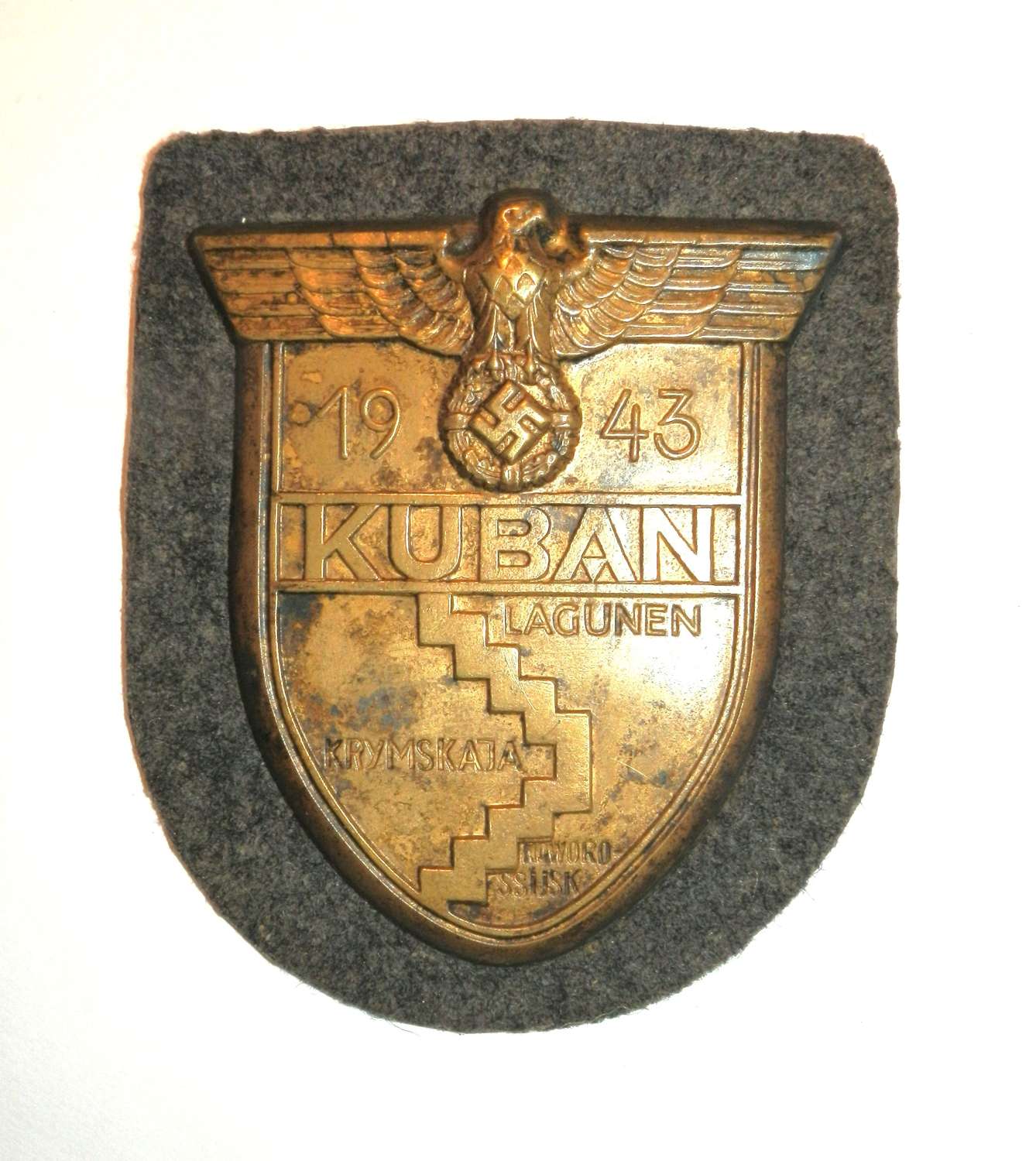 Kuban Shield , Luftwaffe, WH (Heeres, Waffen) issue.