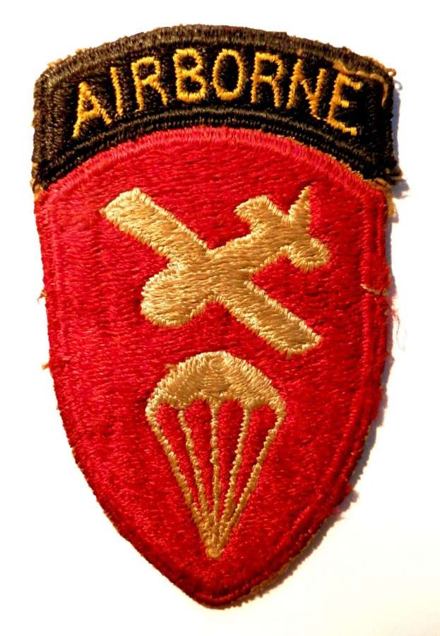U.S. Airborne WWII  Command Cloth Shoulder Title.