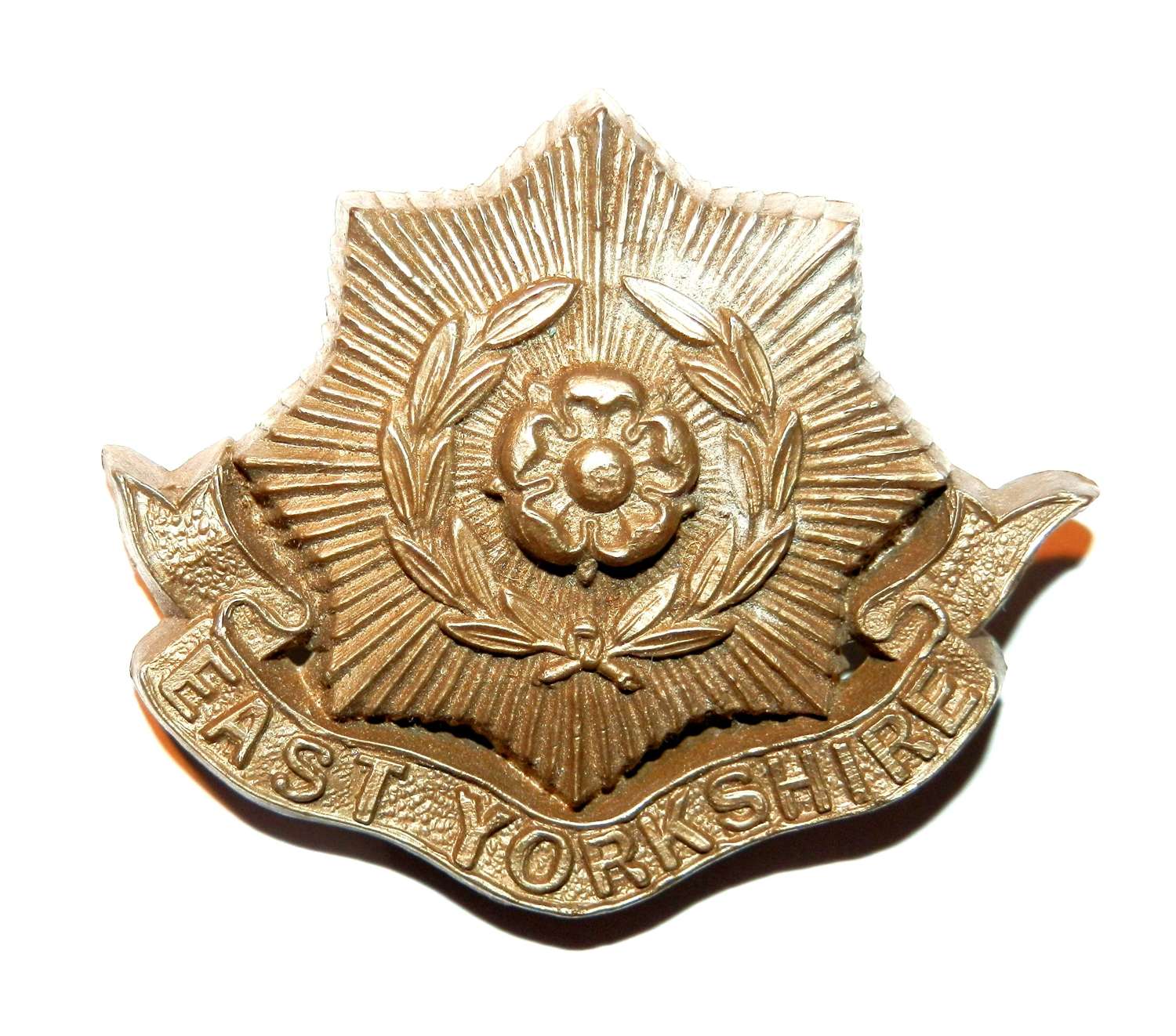 East Yorkshire Regiment. Plastic Cap Badge.