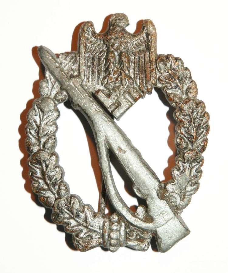 German Infantry Assault Badge. Maker marked FO.