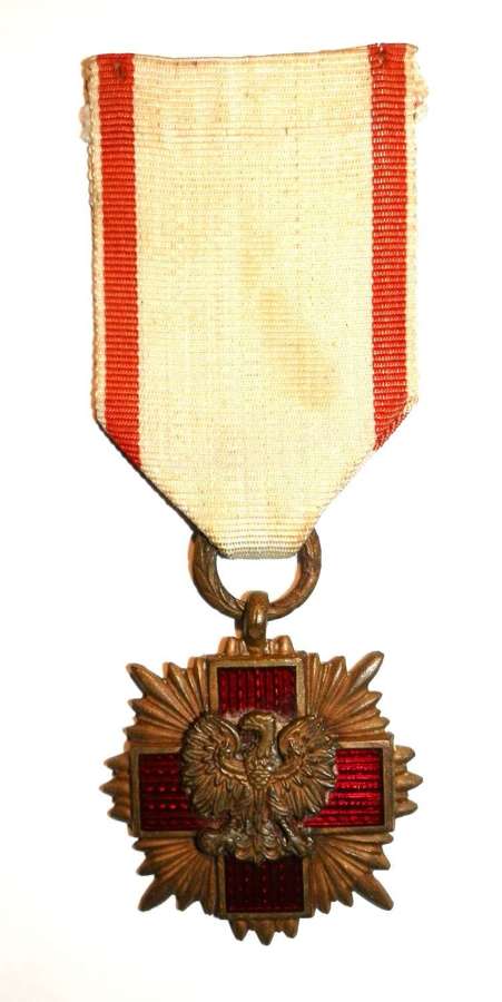 Poland Red Cross Medal. Republic (P.C.K.) 4th Class Bronze issue.