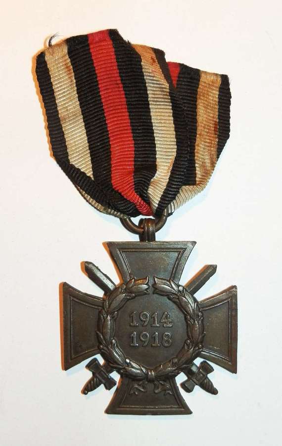 WWI Combatants Cross of Honour 1914-18. Maker marked CEJ.